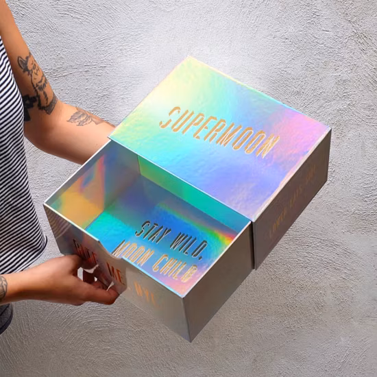 Custom Holographic Rigid Boxes